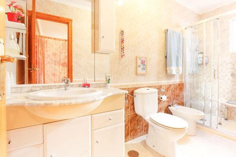 Apartamento en venta en Torrevieja, Alicante, España 1 dormitorio, 60 m2 No. 184324 - foto 11