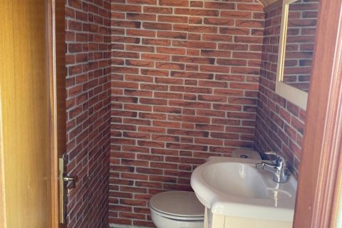 Продажа дома в Вальядолид, Испания 4 спальни, 233м2 №152352 - фото 15