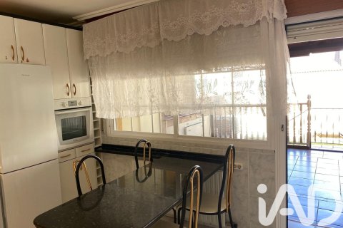 Продажа дома в Вальядолид, Испания 4 спальни, 233м2 №152352 - фото 10