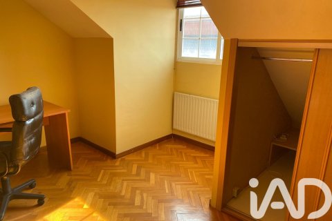 Продажа дома в Вальядолид, Испания 4 спальни, 233м2 №152352 - фото 7