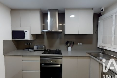 Lägenhet till salu i Barcelona, Spanien 4 sovrum, 110 kvm. Nr. 152350 - foto 25