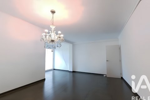 Lägenhet till salu i Barcelona, Spanien 4 sovrum, 110 kvm. Nr. 152350 - foto 8