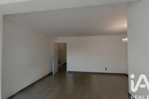 Lägenhet till salu i Barcelona, Spanien 4 sovrum, 110 kvm. Nr. 152350 - foto 9