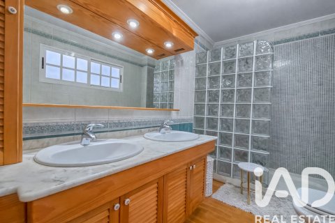 Radhus till salu i San Vicente del Raspeig, Alicante, Spanien 4 sovrum, 196 kvm. Nr. 152351 - foto 16