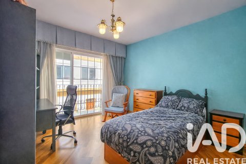 Radhus till salu i San Vicente del Raspeig, Alicante, Spanien 4 sovrum, 196 kvm. Nr. 152351 - foto 21