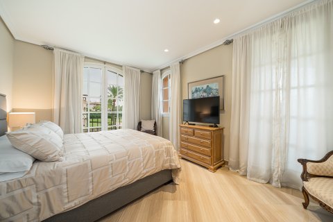 Apartament w Portals Nous, Mallorca, Hiszpania 3 sypialnie, 284 mkw. nr 164558 – zdjęcie 15