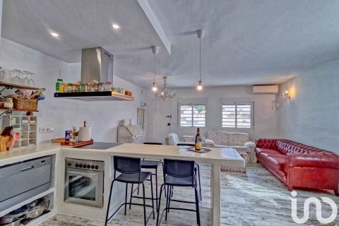 Huoneisto myytävänä Santa Pola, Alicante, Espanja, 3 makuuhuonetta, 68 m2 No. 153658 - kuva 13