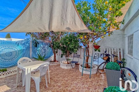 Huoneisto myytävänä Santa Pola, Alicante, Espanja, 3 makuuhuonetta, 68 m2 No. 153658 - kuva 5