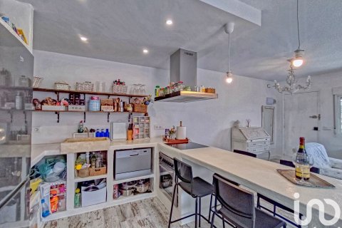 Huoneisto myytävänä Santa Pola, Alicante, Espanja, 3 makuuhuonetta, 68 m2 No. 153658 - kuva 11