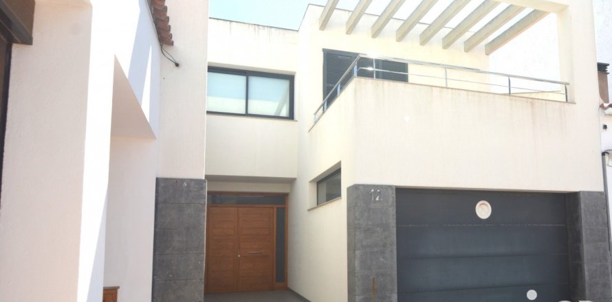 Māja El Migjorn Gran, Menorca, Spānijā 5 istabas, 648 m2 Nr. 153656