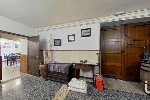 Продажа дома в Таррагона, Испания 9 спален, 381м2 №153653 - фото 7