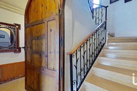 Продажа дома в Таррагона, Испания 9 спален, 381м2 №153653 - фото 9