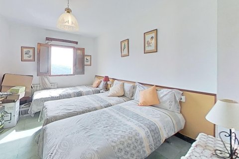 Продажа дома в Таррагона, Испания 9 спален, 381м2 №153653 - фото 27