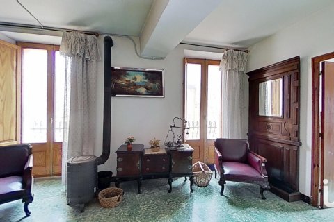 Продажа дома в Таррагона, Испания 9 спален, 381м2 №153653 - фото 13