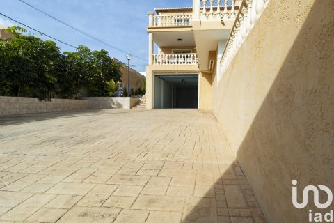 Продажа дома в Кальп, Аликанте, Испания 6 спален, 600м2 №153657 - фото 25