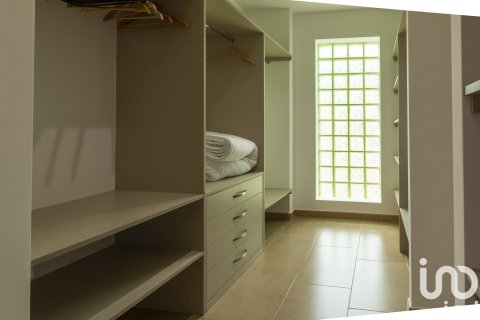 Продажа дома в Кальп, Аликанте, Испания 6 спален, 600м2 №153657 - фото 19