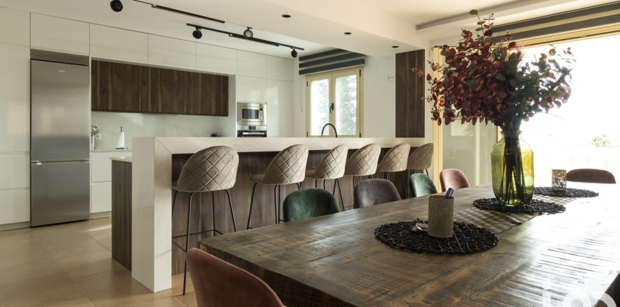 Дом в Кальп, Аликанте, Испания 6 спален, 600м2 №153657