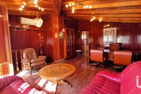 Продажа дома в Л'Альфас дель Пи, Аликанте, Испания 7 спален, 466м2 №153652 - фото 20