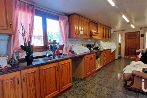 Продажа дома в Л'Альфас дель Пи, Аликанте, Испания 7 спален, 466м2 №153652 - фото 28