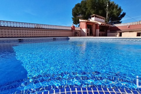 Продажа дома в Л'Альфас дель Пи, Аликанте, Испания 7 спален, 466м2 №153652 - фото 11