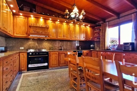 Продажа дома в Л'Альфас дель Пи, Аликанте, Испания 7 спален, 466м2 №153652 - фото 8