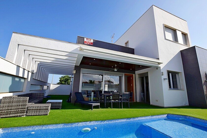 Villa à Mil Palmeras, Alicante, Espagne 3 chambres, 132 m2 No. 111284