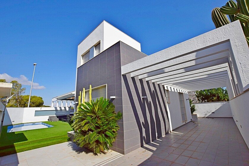 Villa à Mil Palmeras, Alicante, Espagne 3 chambres, 132 m2 No. 111284