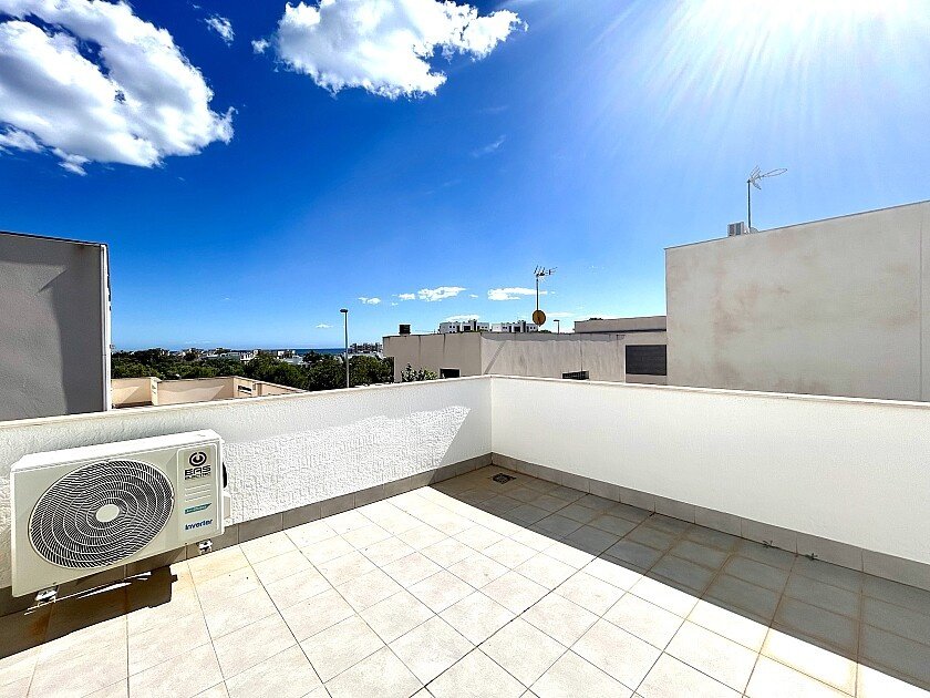 Villa à Mil Palmeras, Alicante, Espagne 3 chambres, 132 m2 No. 111284