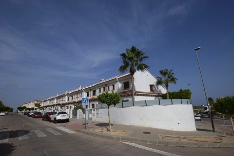 Radhus till salu San Miguel de Salinas, Alicante, Spanien 3 sovrum, 102 kvm. Nr. 111281 - foto 5