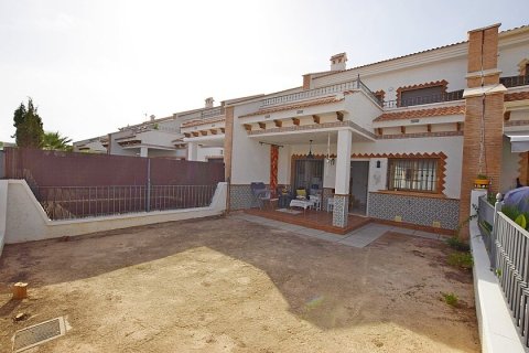 Radhus till salu San Miguel de Salinas, Alicante, Spanien 3 sovrum, 102 kvm. Nr. 111281 - foto 2