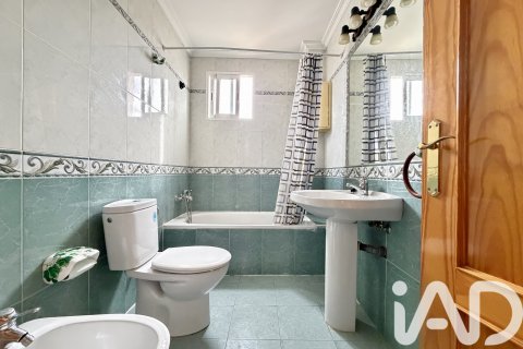 House for sale in Abaran, Murcia, Spain 4 bedrooms, 158 sq.m. No. 185291 - photo 18
