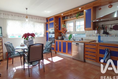 Apartament w Meco, Madrid, Hiszpania 6 sypialni, 400 mkw. nr 173108 – zdjęcie 16