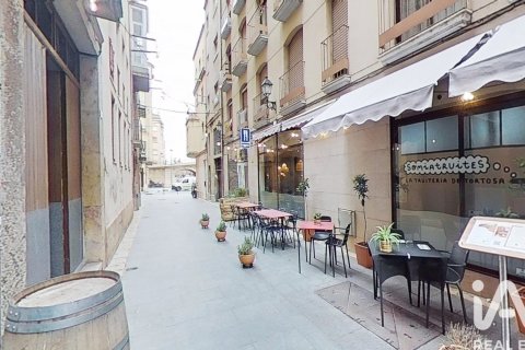 Café/restaurang till salu i Tortosa, Tarragona, Spanien 6 sovrum, 322 kvm. Nr. 173107 - foto 25