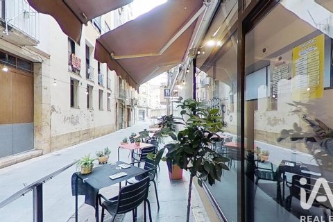 Café/restaurang till salu i Tortosa, Tarragona, Spanien 6 sovrum, 322 kvm. Nr. 173107 - foto 24