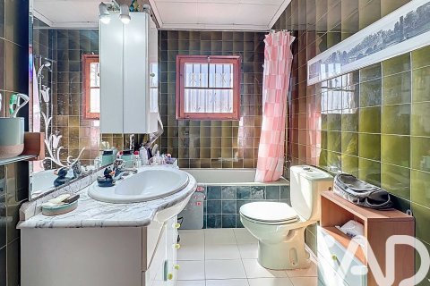 Продажа дома в Оливелла, Барселона, Испания 4 спальни, 236м2 №173110 - фото 27
