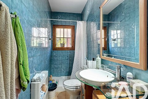 Продажа дома в Оливелла, Барселона, Испания 4 спальни, 236м2 №173110 - фото 26