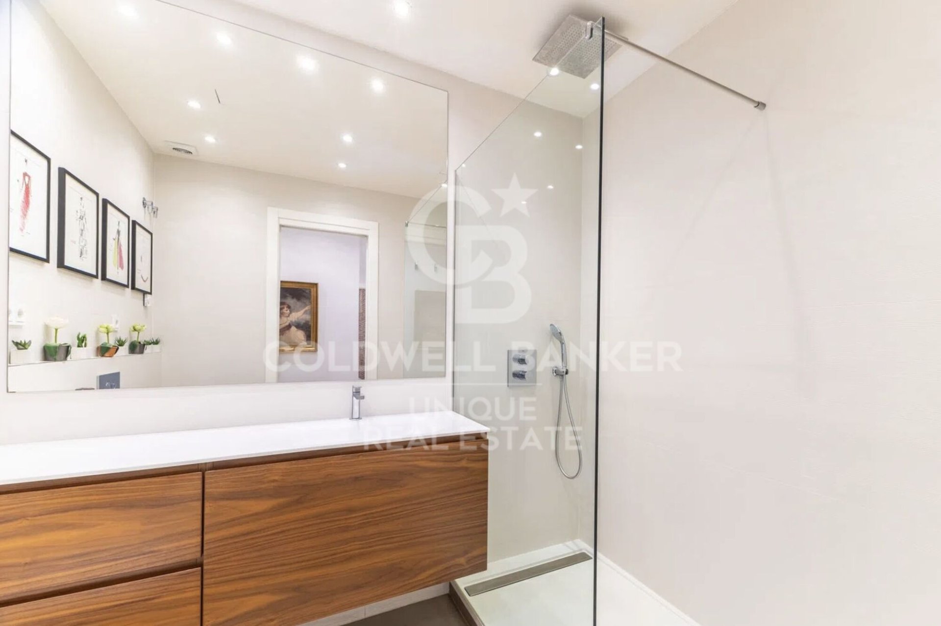 Appartamento a Madrid, Spagna 2 camere da letto, 101 mq. N° 178828