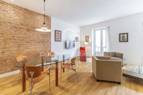 Apartment à vendre à Madrid, Espagne, 2 chambres, 101 m2 No. 178828 - photo 2
