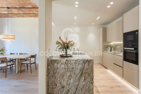 Apartment à vendre à Barcelona, Espagne, 203 m2 No. 178829 - photo 7