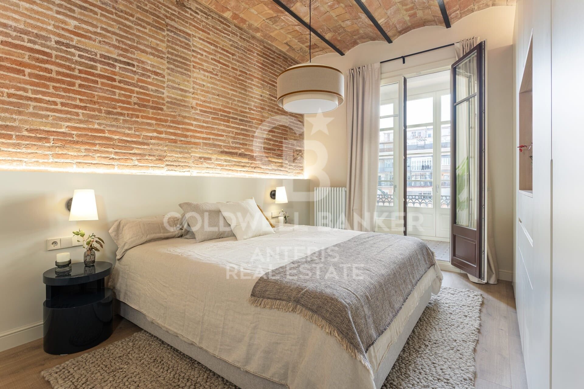 Huoneisto Barcelona, Espanja 203 m2 No. 178829