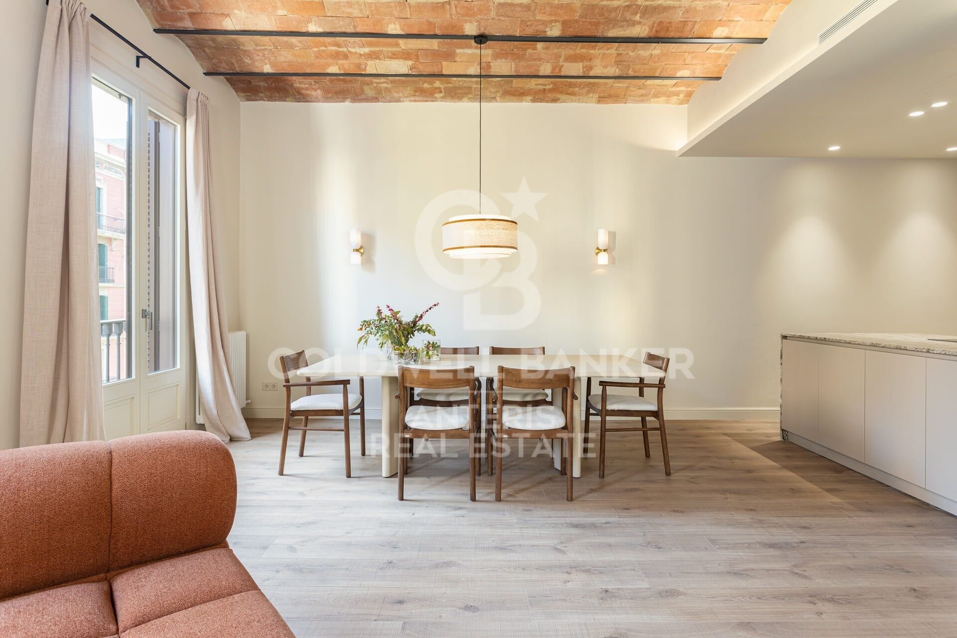 Huoneisto Barcelona, Espanja 203 m2 No. 178829