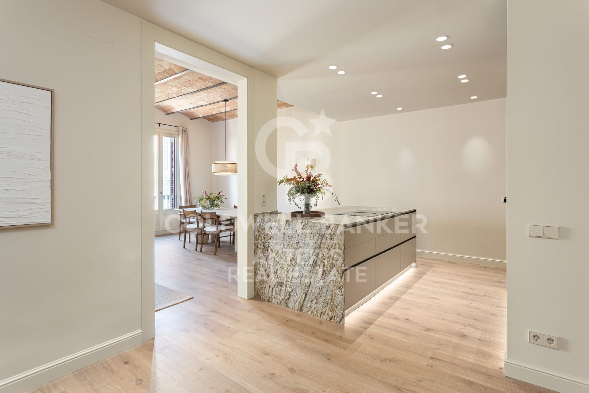 Huoneisto Barcelona, Espanja 203 m2 No. 178829