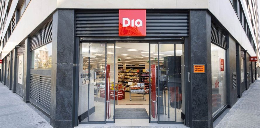 Commercial property Barcelona, Espagne 693 m2 No. 133552