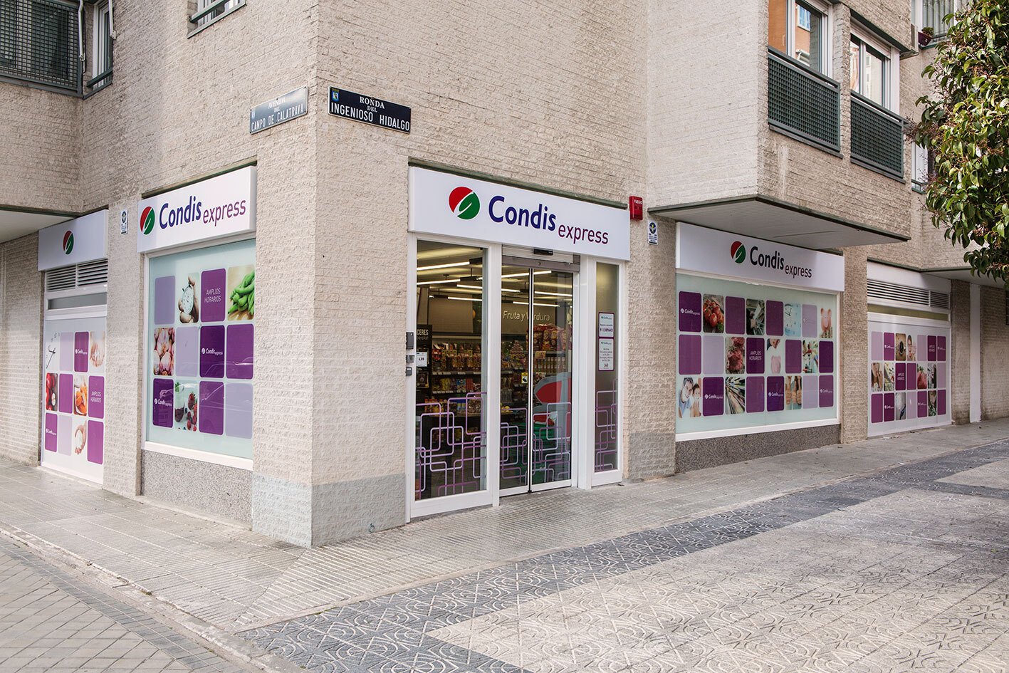Commercial property à Gracia, Barcelona, Espagne 526 m2 No. 133553