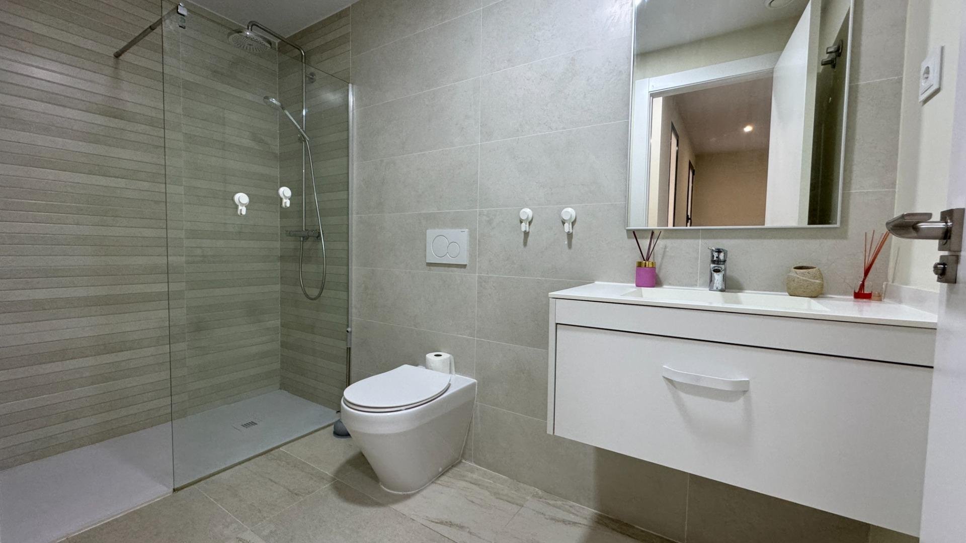 Attico a Finestrat, Alicante, Spagna 3 camere da letto, 220 mq. N° 195158
