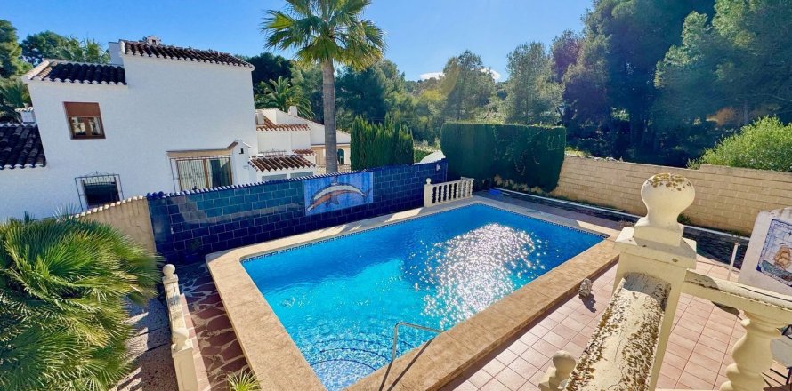 Villa a Javea, Alicante, Spagna 4 camere da letto, 217 mq. N° 179545