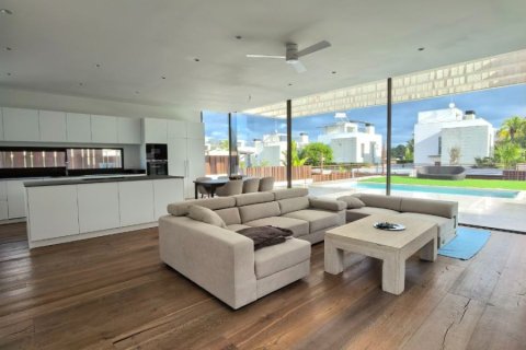 Villa pārdošanā Godella, Valencia, Spānijā 6 istabas, 250 m2 Nr. 148562 - attēls 3