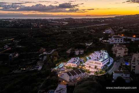 Apartment for sale in Benahavis, Malaga, Spain 3 bedrooms, 192 sq.m. No. 195502 - photo 5