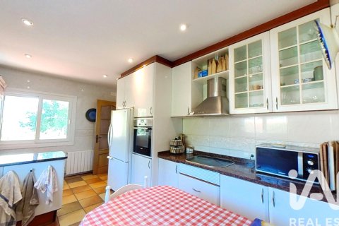 Dom w La Bisbal Del Penedes, Tarragona, Hiszpania 5 sypialni, 633 mkw. nr 152793 – zdjęcie 12