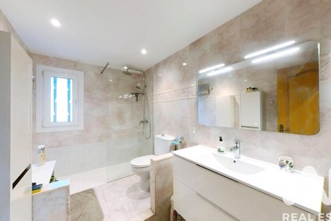 Dom w La Bisbal Del Penedes, Tarragona, Hiszpania 5 sypialni, 633 mkw. nr 152793 – zdjęcie 16